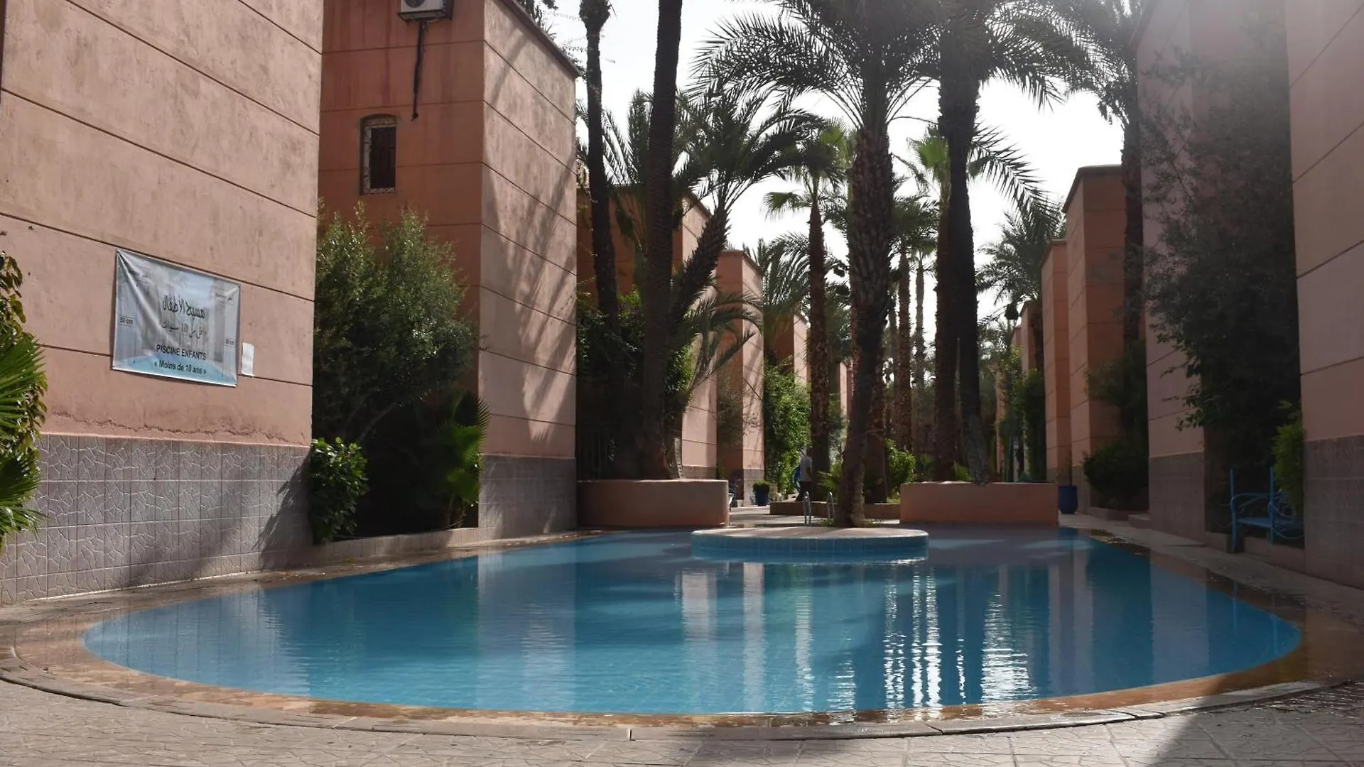 度假居 Riad House Medina 135 马拉喀什